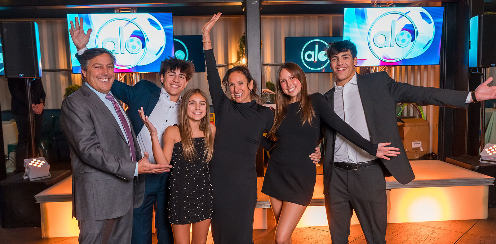 Dr. Stefen Lippitz and his family at an ALO event Dr. Stefen Lippitz and his family at an ALO event