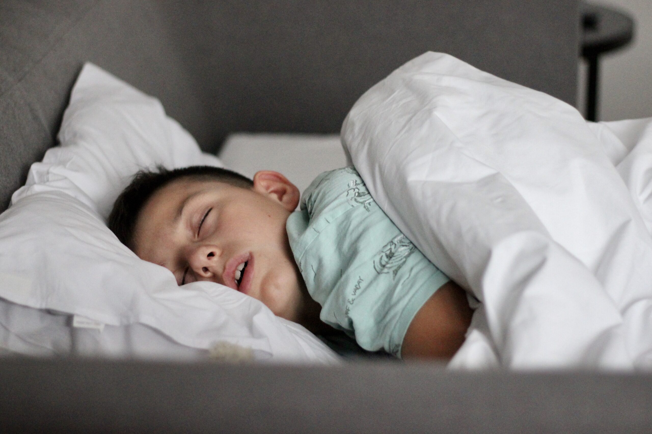 child mouth breathing while sleeping
